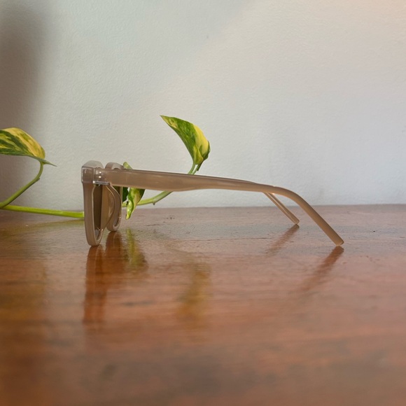 CLASSIC SUNGLASSES - Picture 3 of 4